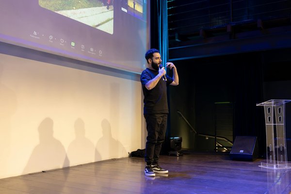 What are the latest breakthroughs in UK gaming hardware?